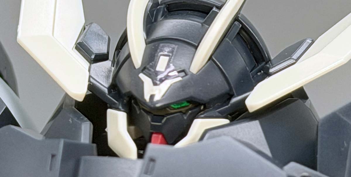 HGガンダムザガンのガンプラレビュー画像です