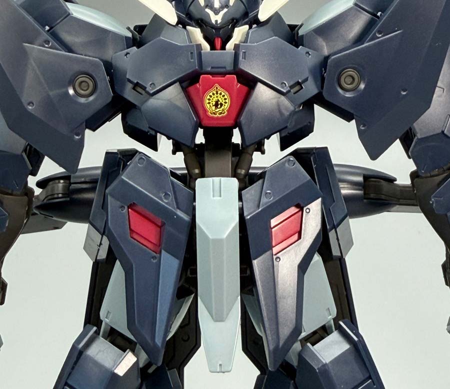 HGガンダムザガンのガンプラレビュー画像です