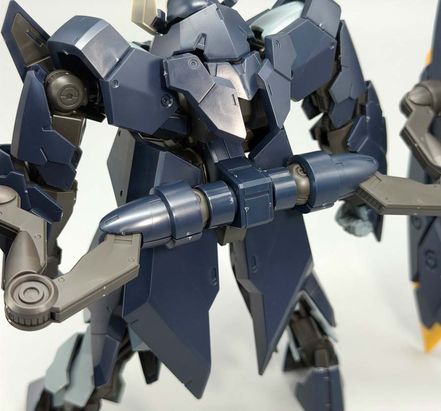 HGガンダムザガンのガンプラレビュー画像です