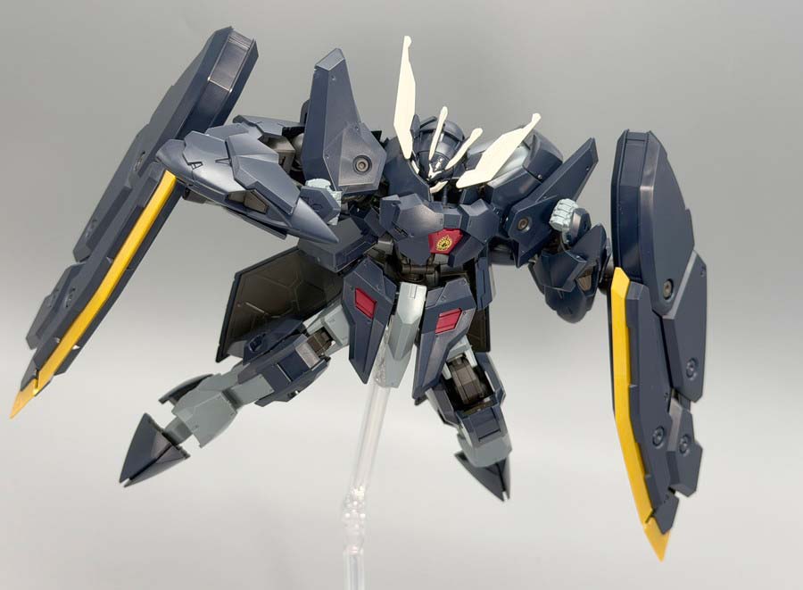 HGガンダムザガンのガンプラレビュー画像です