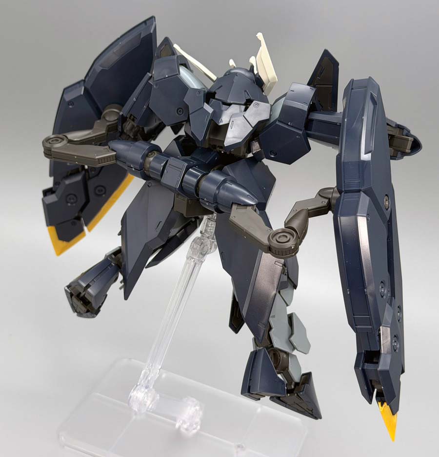 HGガンダムザガンのガンプラレビュー画像です