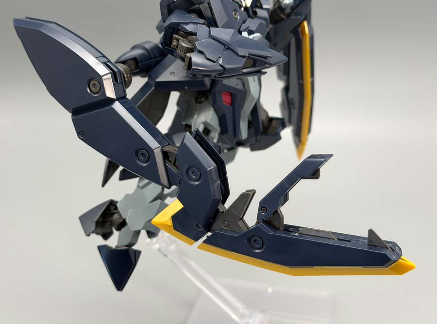 HGガンダムザガンのガンプラレビュー画像です