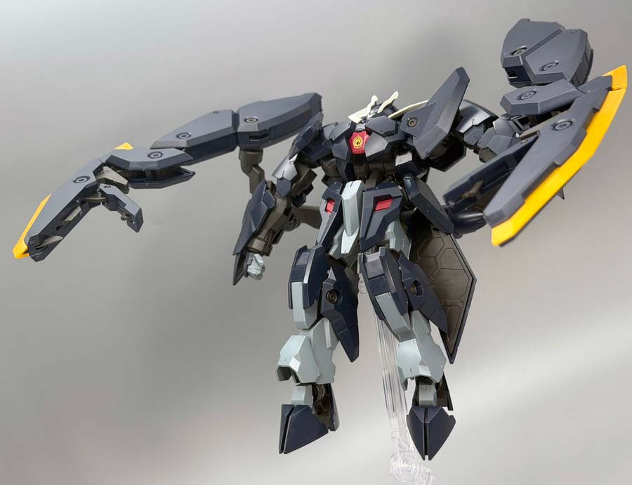 HGガンダムザガンのガンプラレビュー画像です