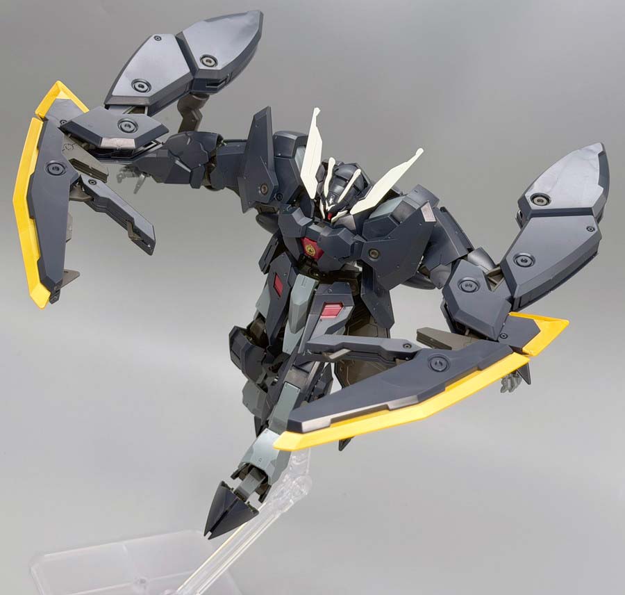 HGガンダムザガンのガンプラレビュー画像です