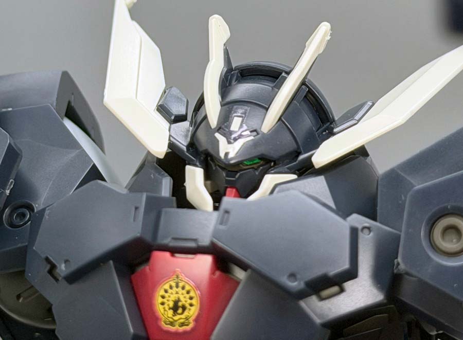HGガンダムザガンのガンプラレビュー画像です