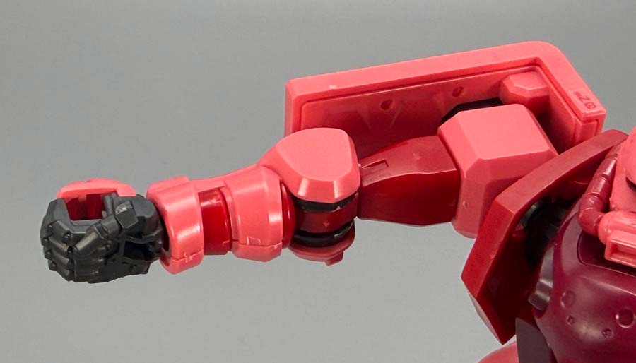 HGシャア専用ザク（GQ）のガンプラレビュー画像です