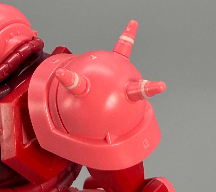 HGシャア専用ザク（GQ）のガンプラレビュー画像です