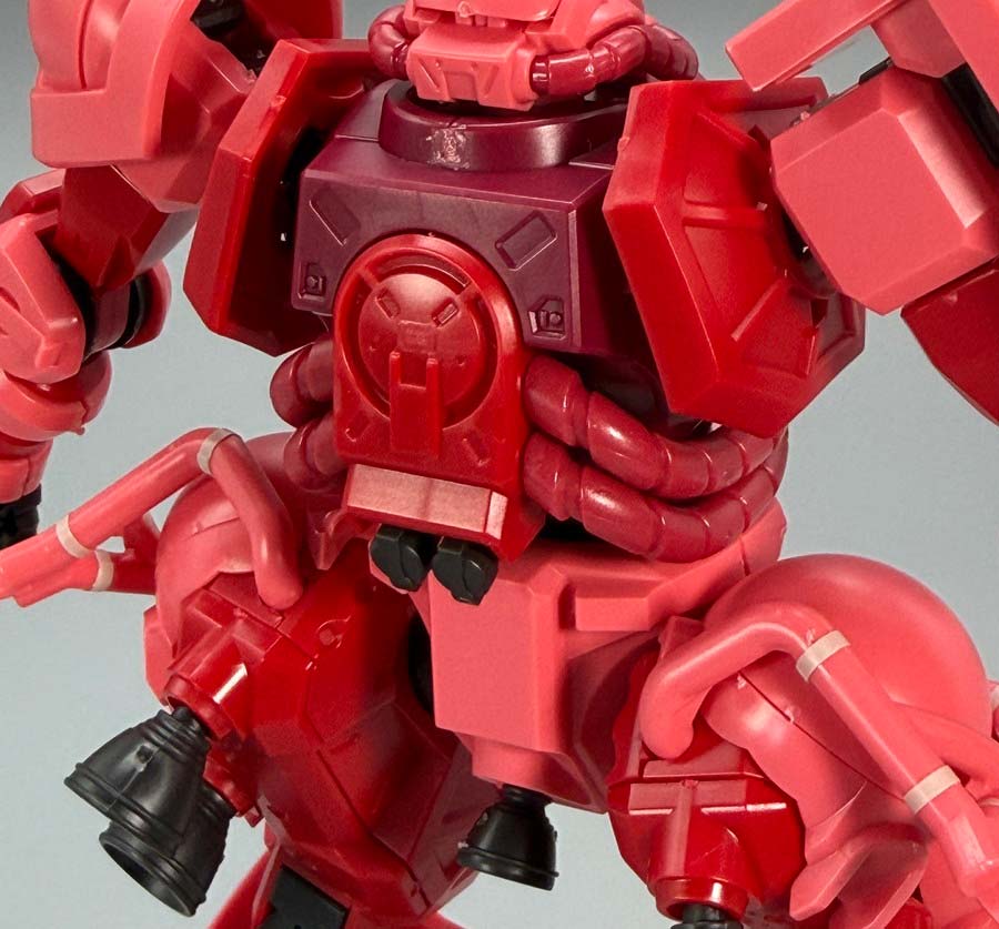 HGシャア専用ザク（GQ）のガンプラレビュー画像です