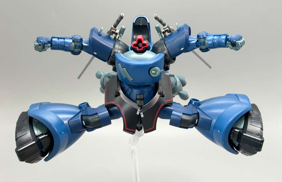 HGシャリア専用リック・ドム(GQ)のガンプラレビュー画像です