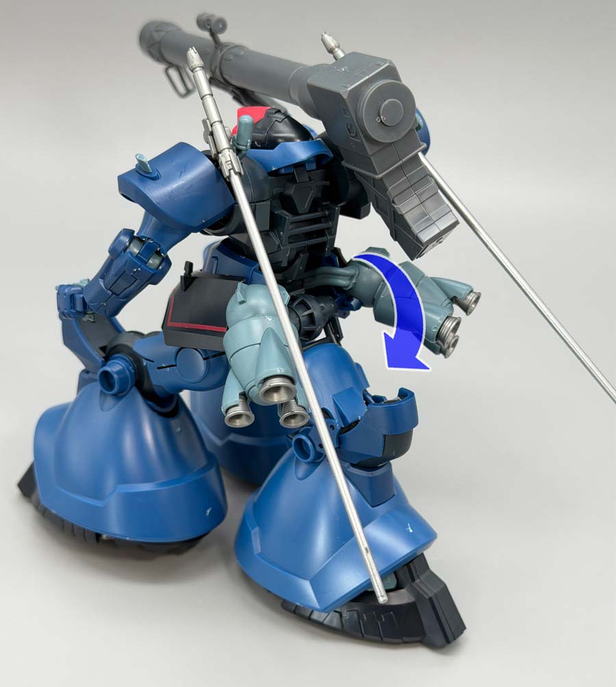 HGシャリア専用リック・ドム(GQ)のガンプラレビュー画像です