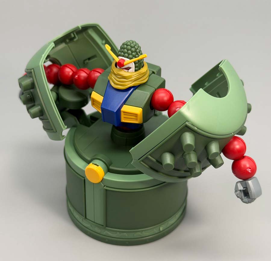 HGマンダラガンダムのガンプラレビュー画像です