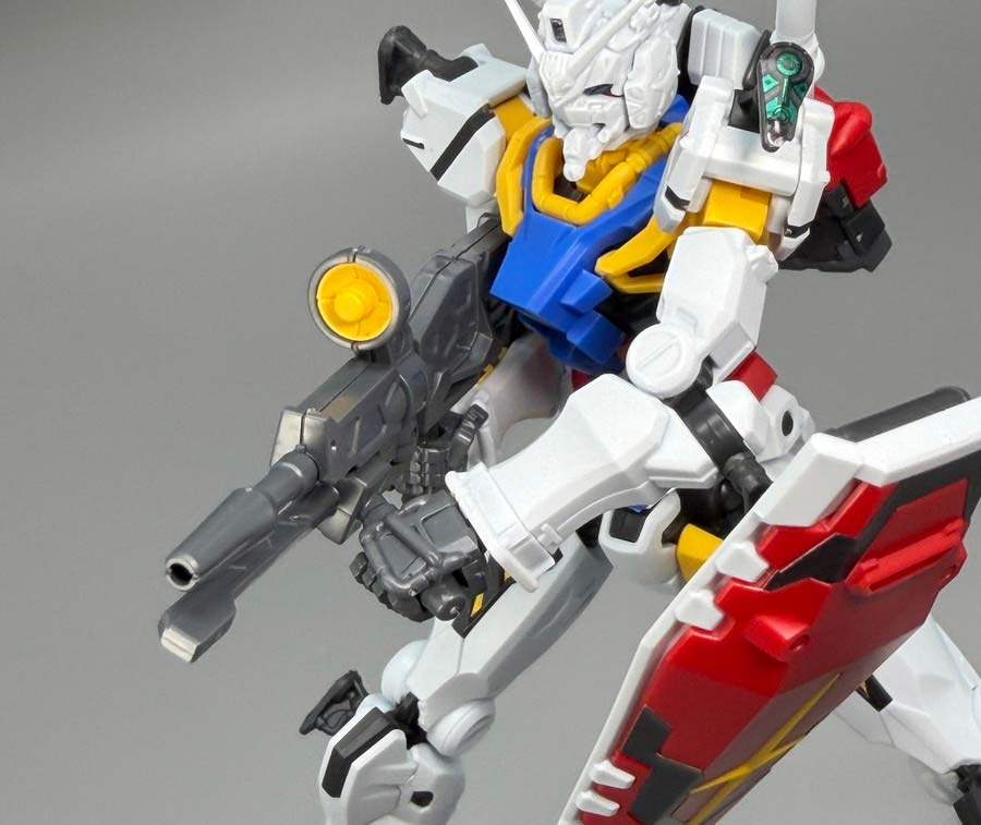 HG白いガンダムのガンプラレビュー画像です