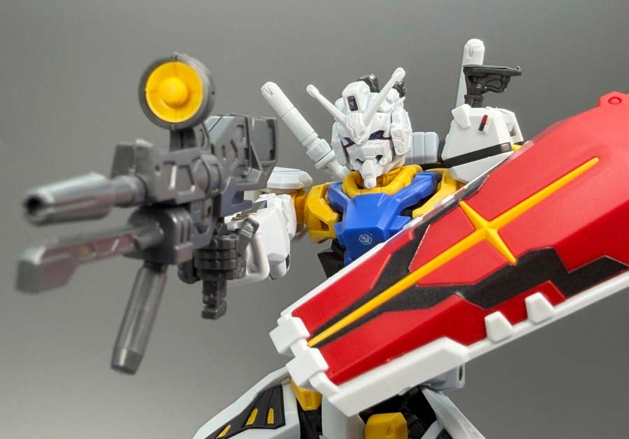 HG白いガンダムのガンプラレビュー画像です