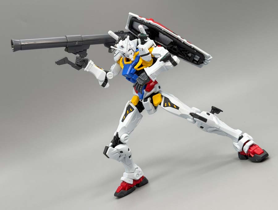 HG白いガンダムのガンプラレビュー画像です