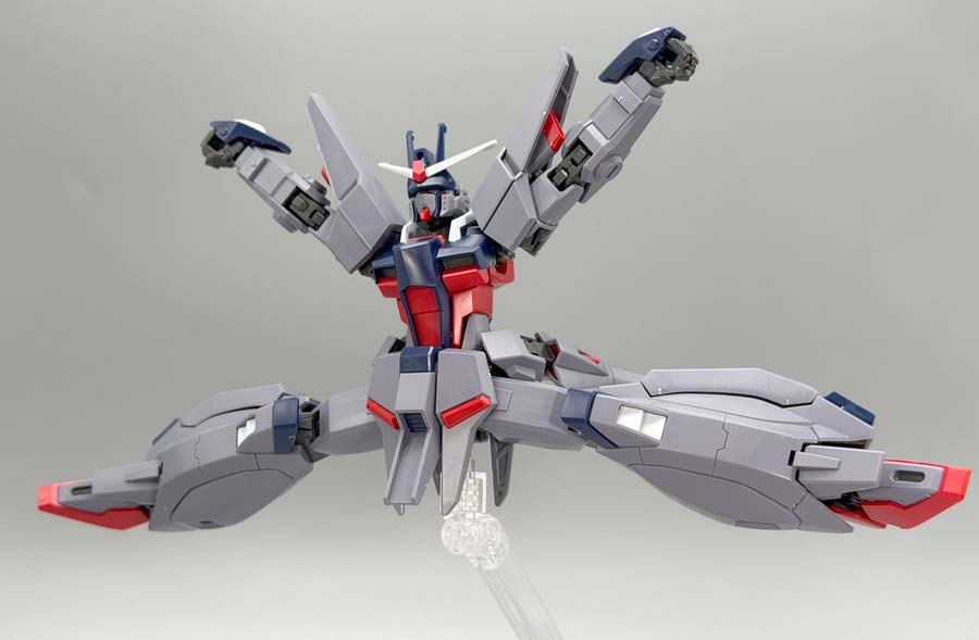 HGCEレジェンドガンダムのガンプラレビュー画像です