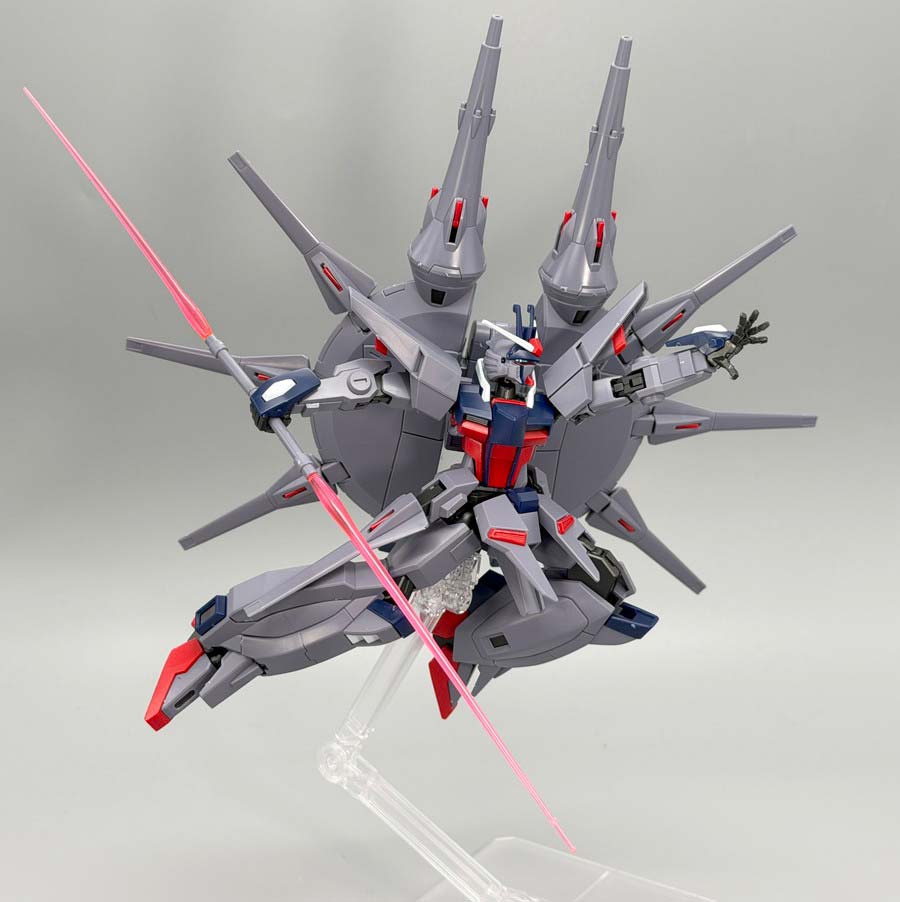 HGCEレジェンドガンダムのガンプラレビュー画像です