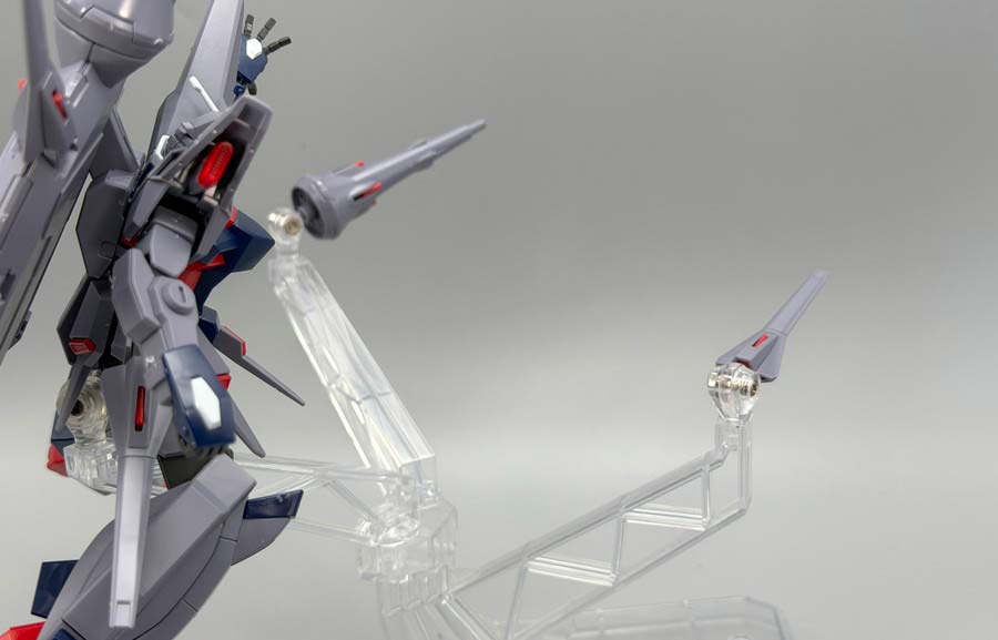 HGCEレジェンドガンダムのガンプラレビュー画像です