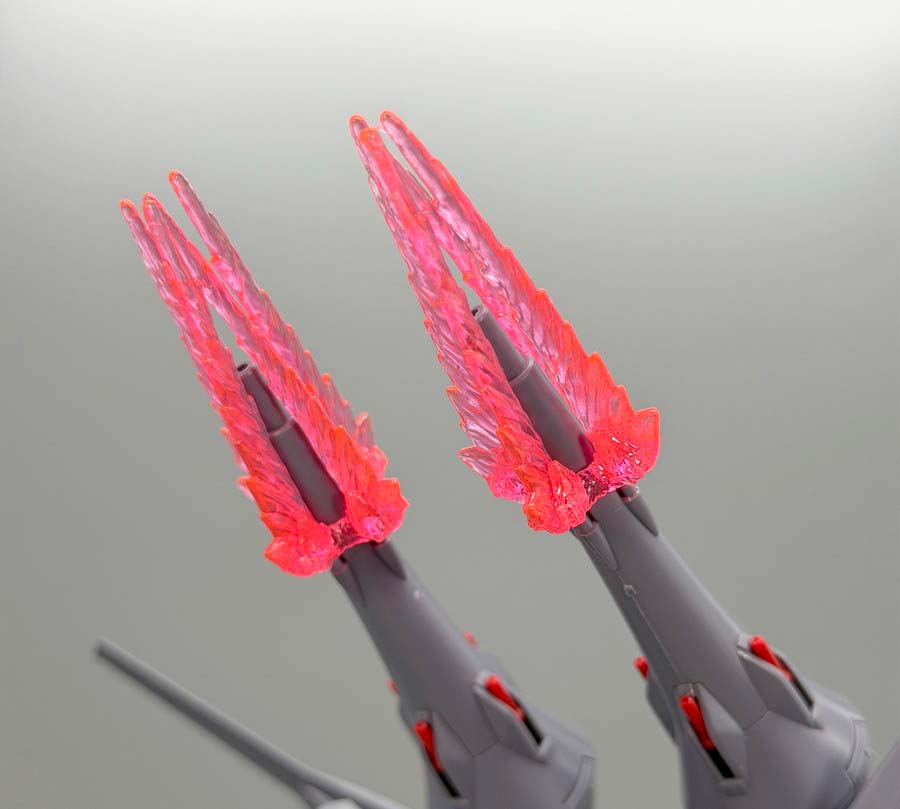 HGCEレジェンドガンダムのガンプラレビュー画像です