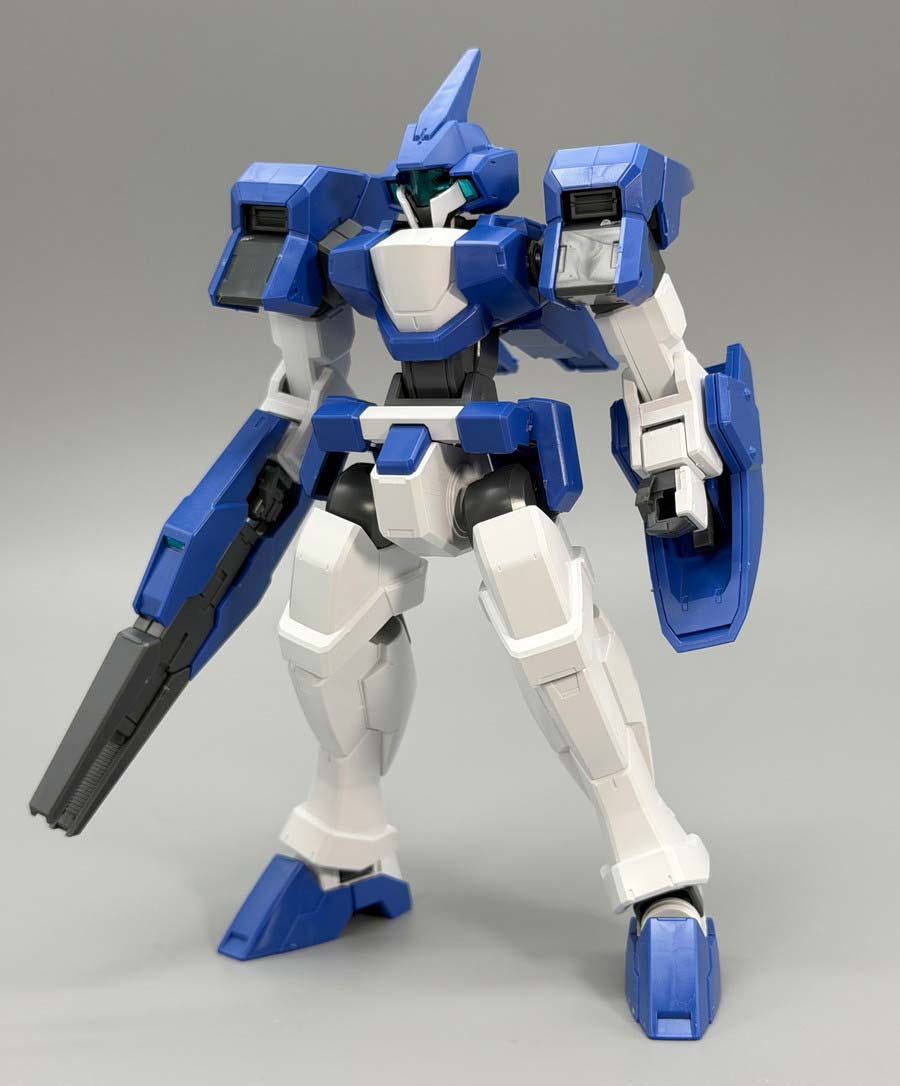 HGジェノアスOカスタムのガンプラレビュー画像です