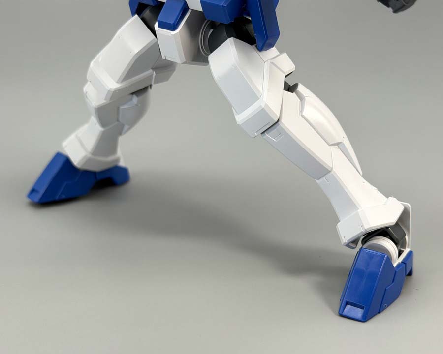 HGジェノアスOカスタムのガンプラレビュー画像です