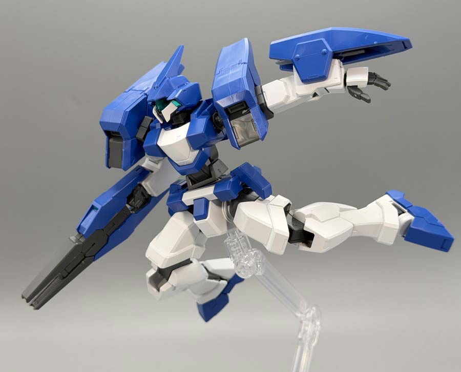 HGジェノアスOカスタムのガンプラレビュー画像です