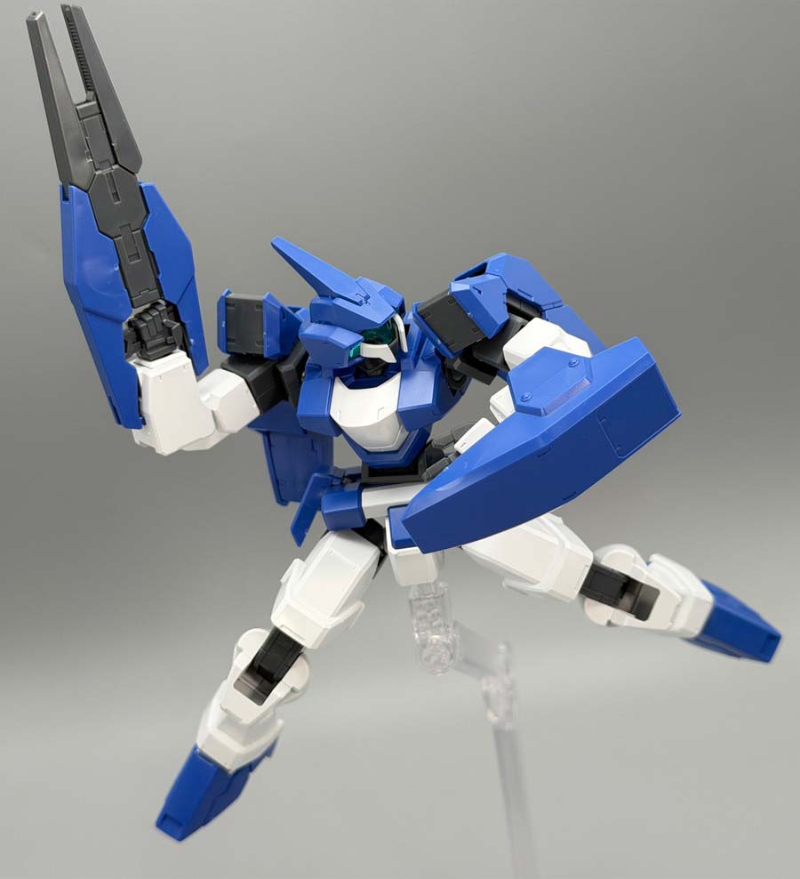 HGジェノアスOカスタムのガンプラレビュー画像です