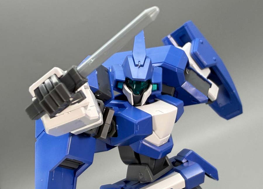 HGジェノアスOカスタムのガンプラレビュー画像です