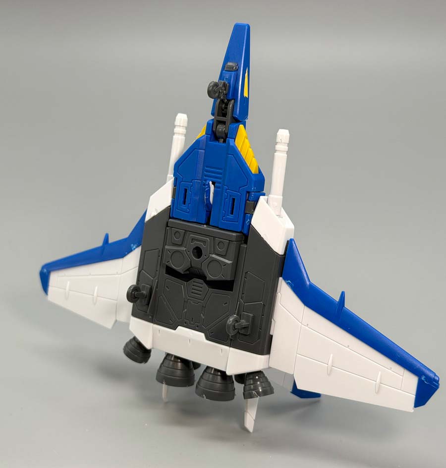 MG F90 クラスターガンダムのガンプラレビュー画像です