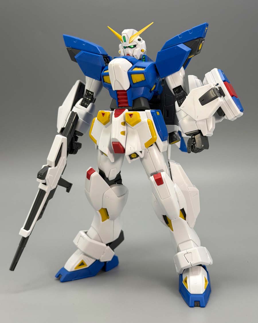 MG F90 クラスターガンダムのガンプラレビュー画像です