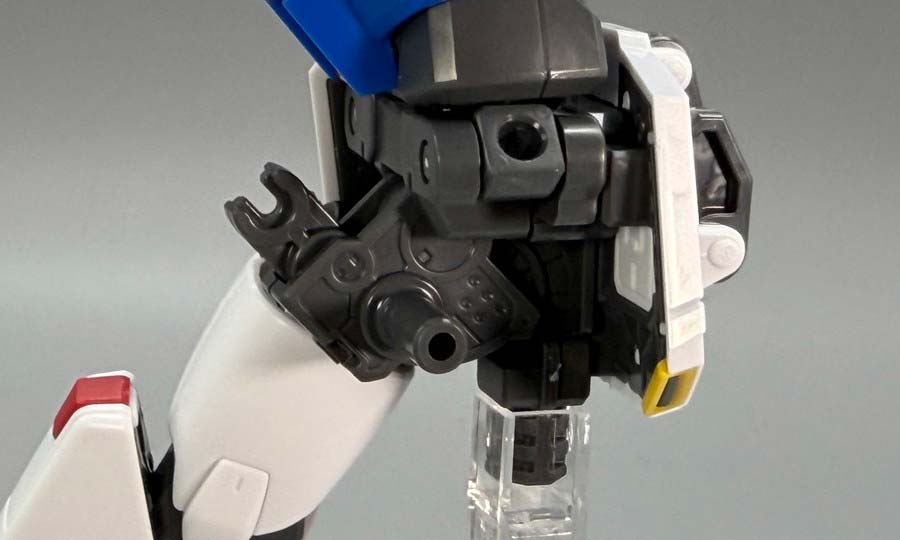 MG F90 クラスターガンダムのガンプラレビュー画像です