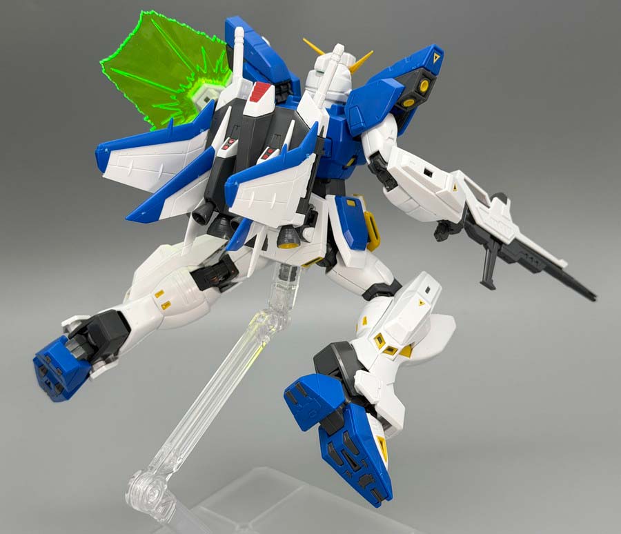 MG F90 クラスターガンダムのガンプラレビュー画像です