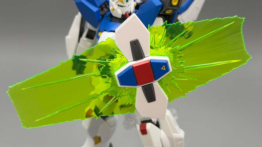 MG F90 クラスターガンダムのガンプラレビュー画像です