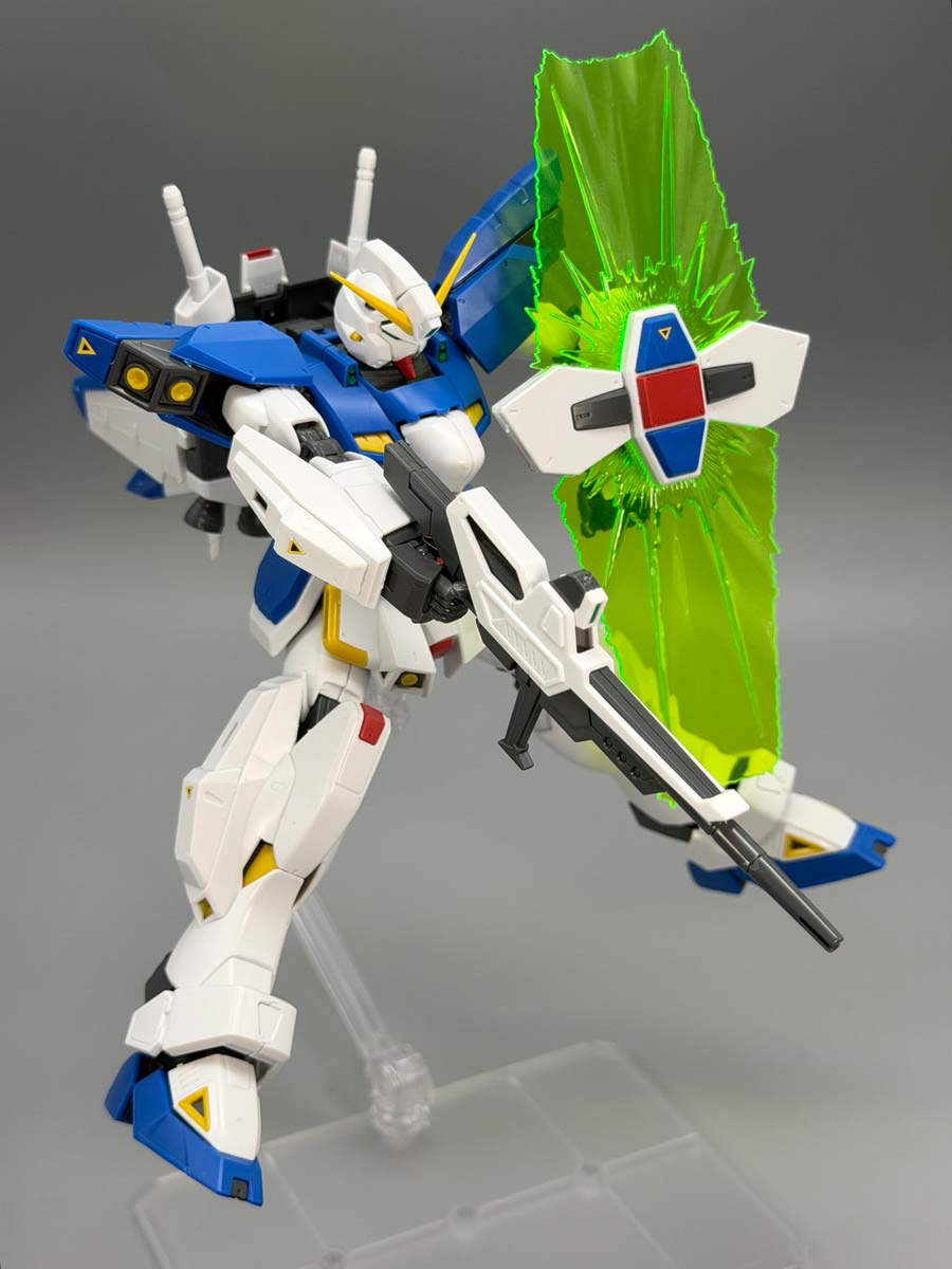 MG F90 クラスターガンダムのガンプラレビュー画像です