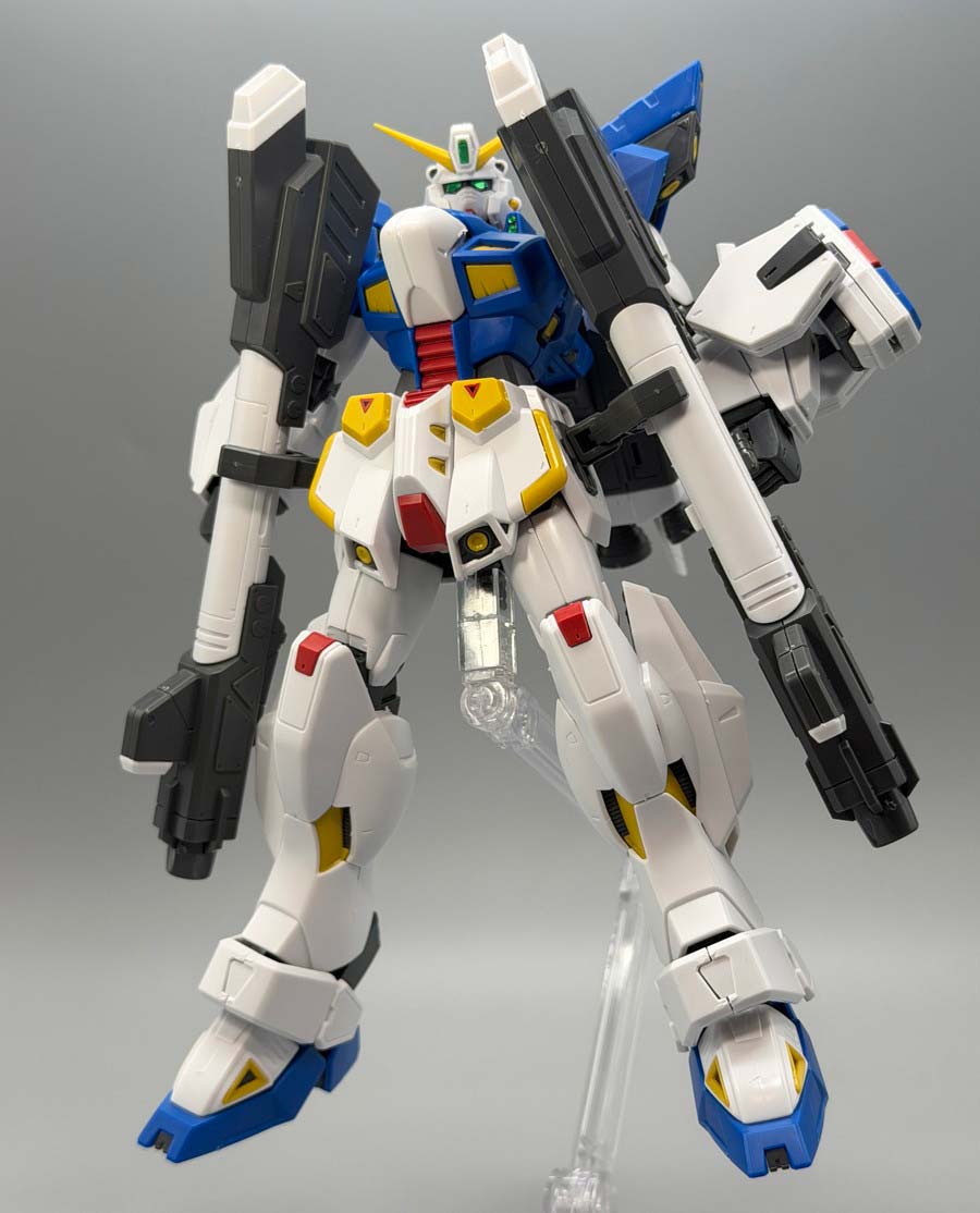 MG F90 クラスターガンダムのガンプラレビュー画像です