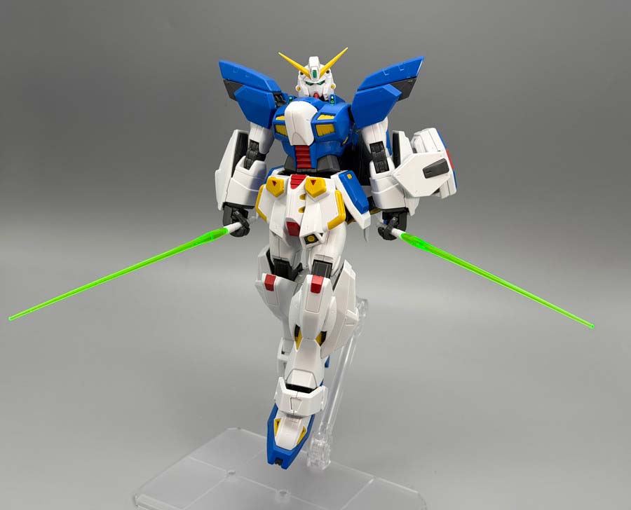 MG F90 クラスターガンダムのガンプラレビュー画像です