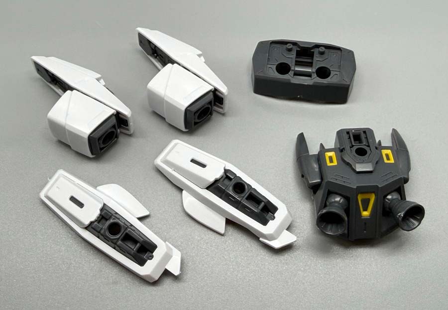 MG F90 クラスターガンダムのガンプラレビュー画像です