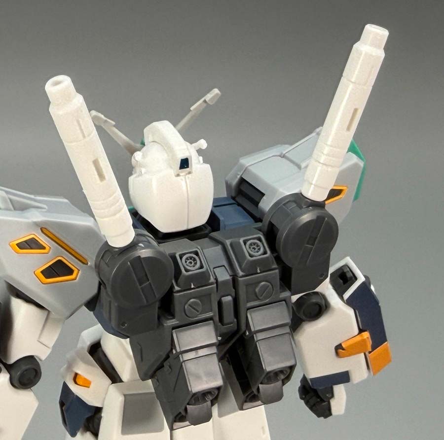 HG量産型νガンダムのガンプラレビュー画像です