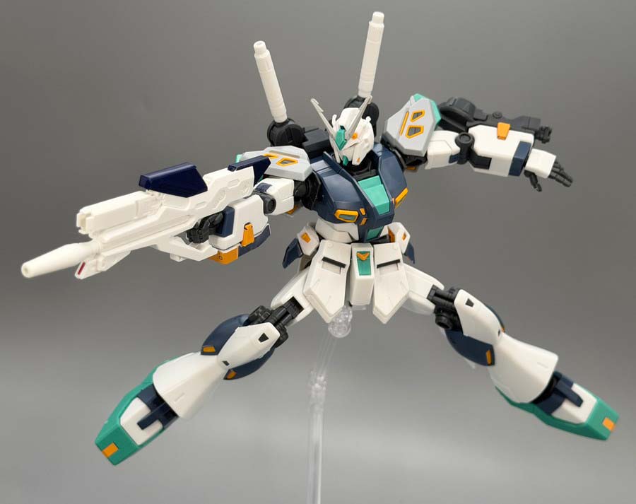 HG量産型νガンダムのガンプラレビュー画像です