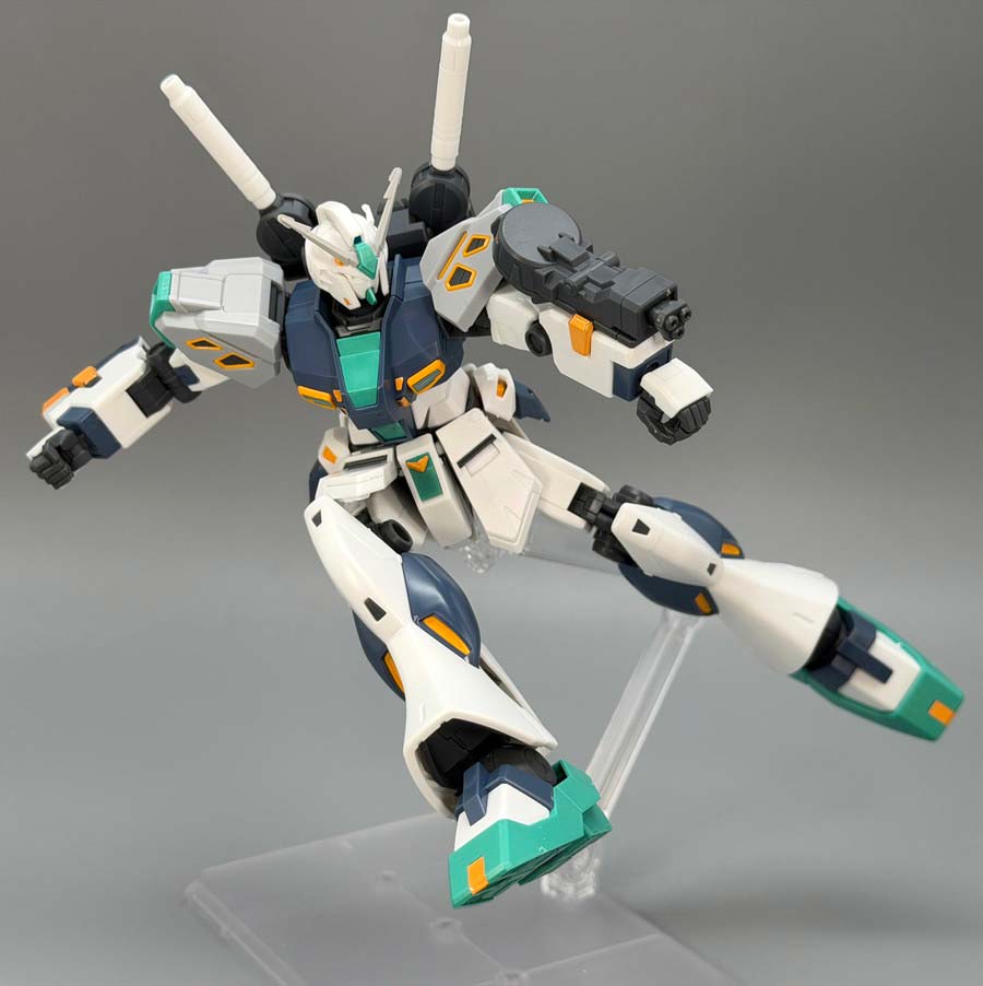 HG量産型νガンダムのガンプラレビュー画像です