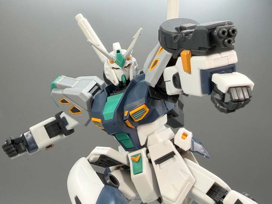 HG量産型νガンダムのガンプラレビュー画像です