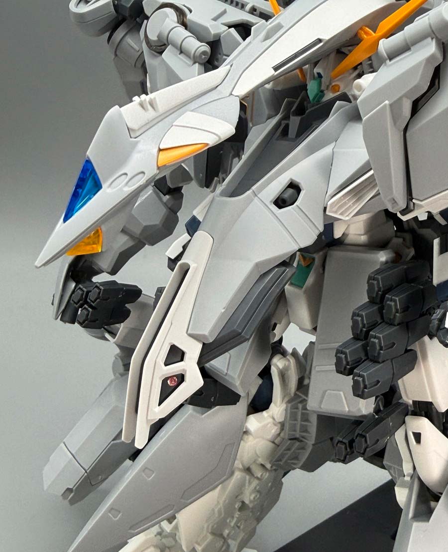 HGアリュゼウスのガンプラレビュー画像です