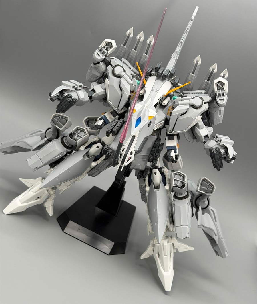 HGアリュゼウスのガンプラレビュー画像です