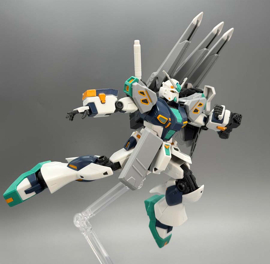 HGアリュゼウス（半壊状態）のガンプラレビュー画像です